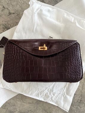 New Brown Shoulder Bag, Crocodile Embossed, Soft Leather